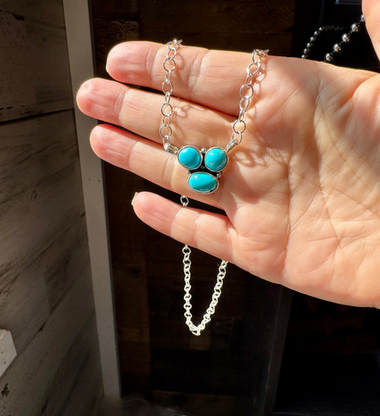 3-Stone Small Cluster Necklace – Kingman Turquoise – 17.5"