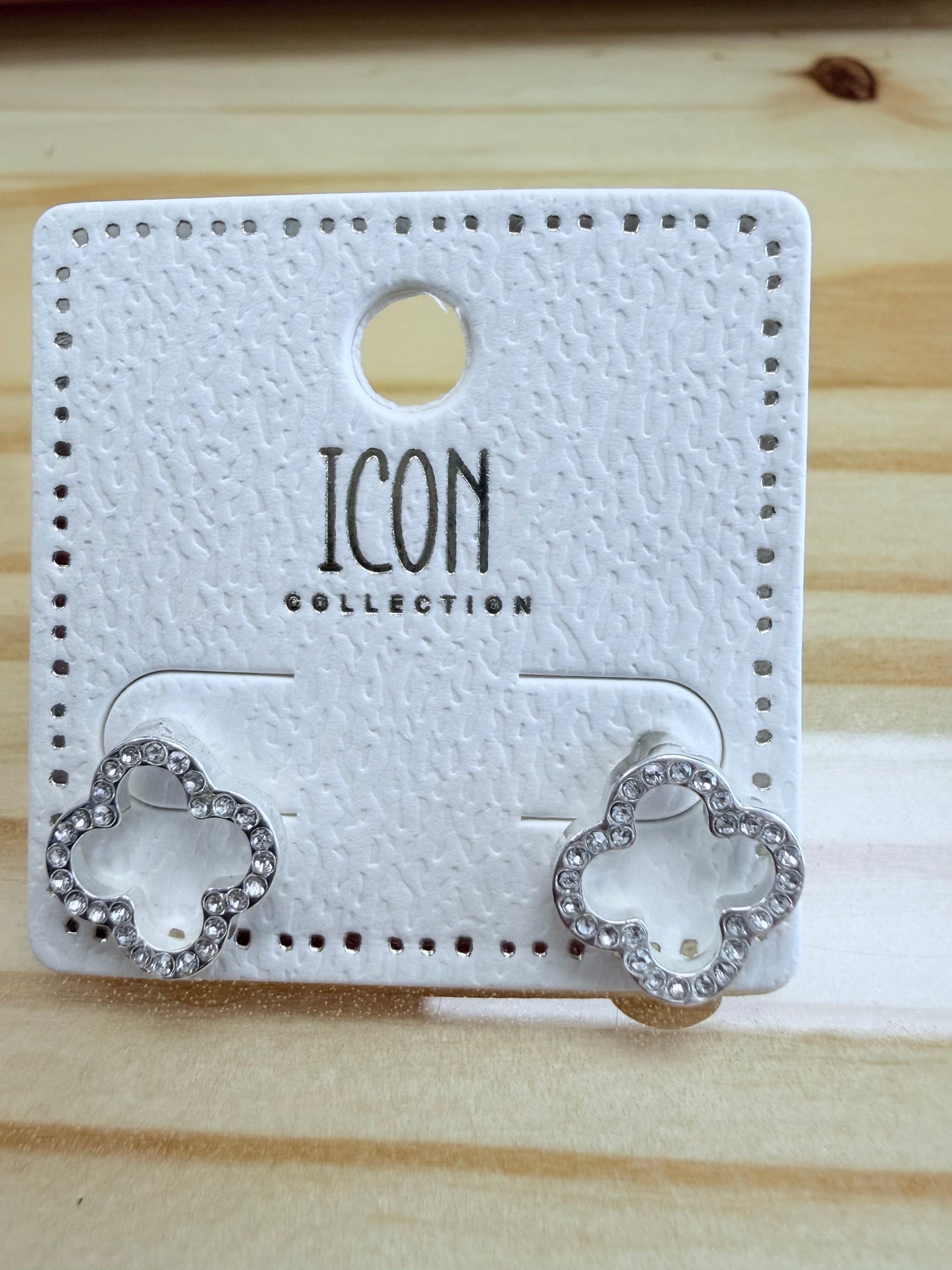 Desert Clover Sparkle Studs