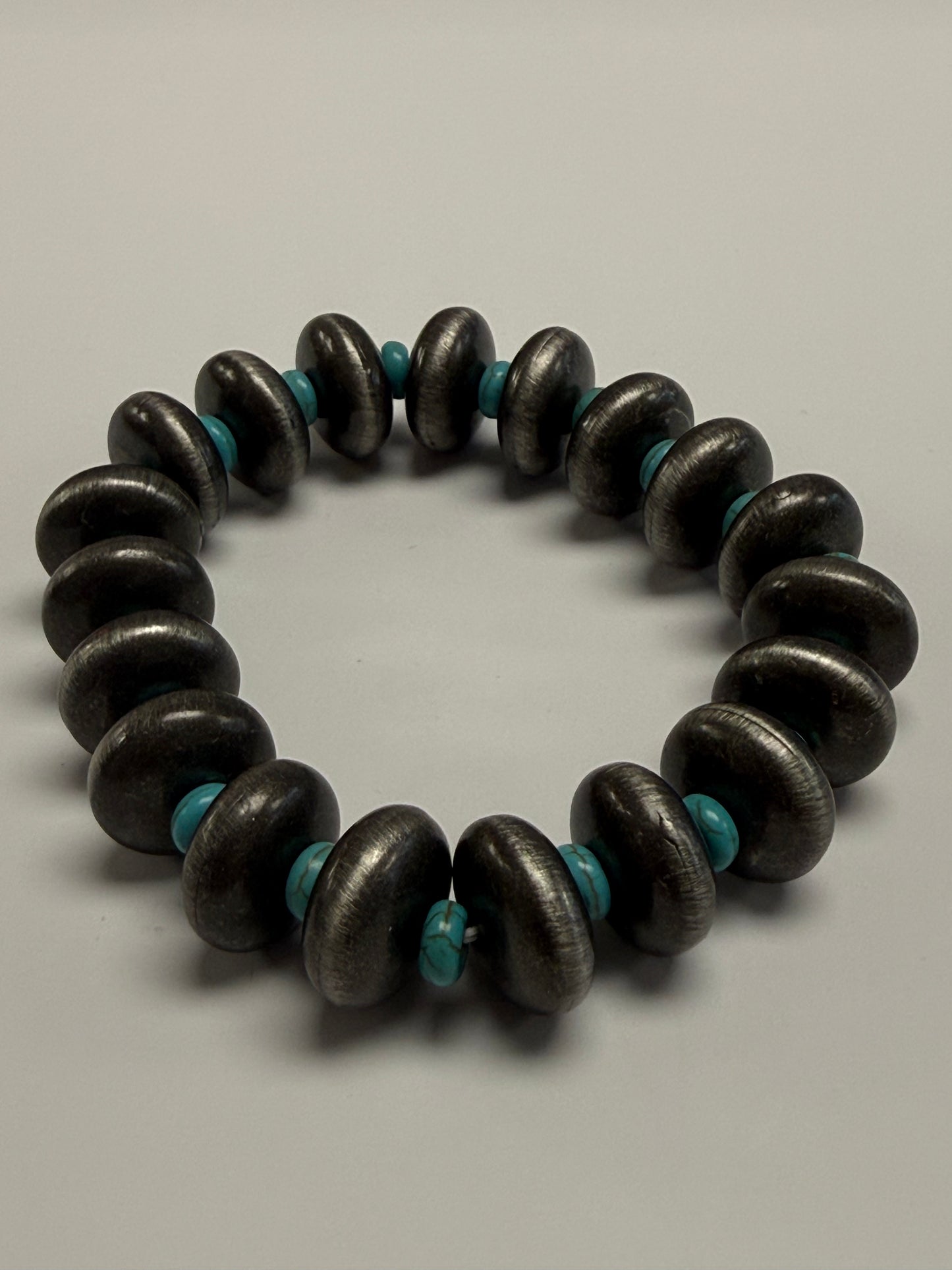 Turquoise Saucer Bead Bracelet