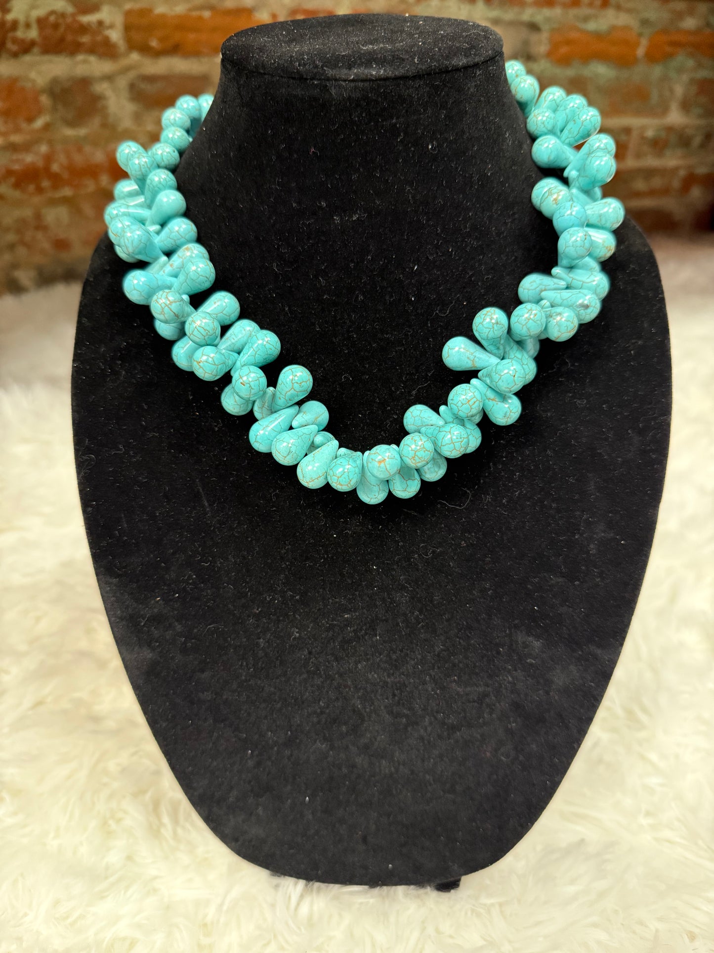 Turquoise teardrop necklace
