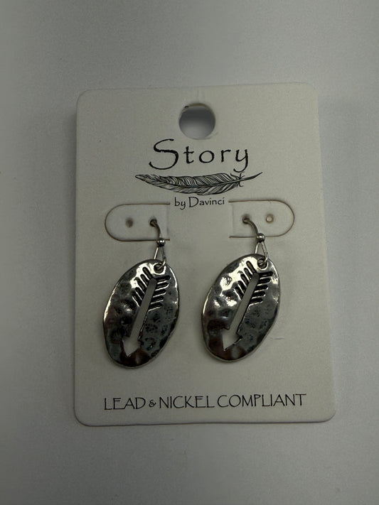 Arrowhead Cutout Drop Earrings
