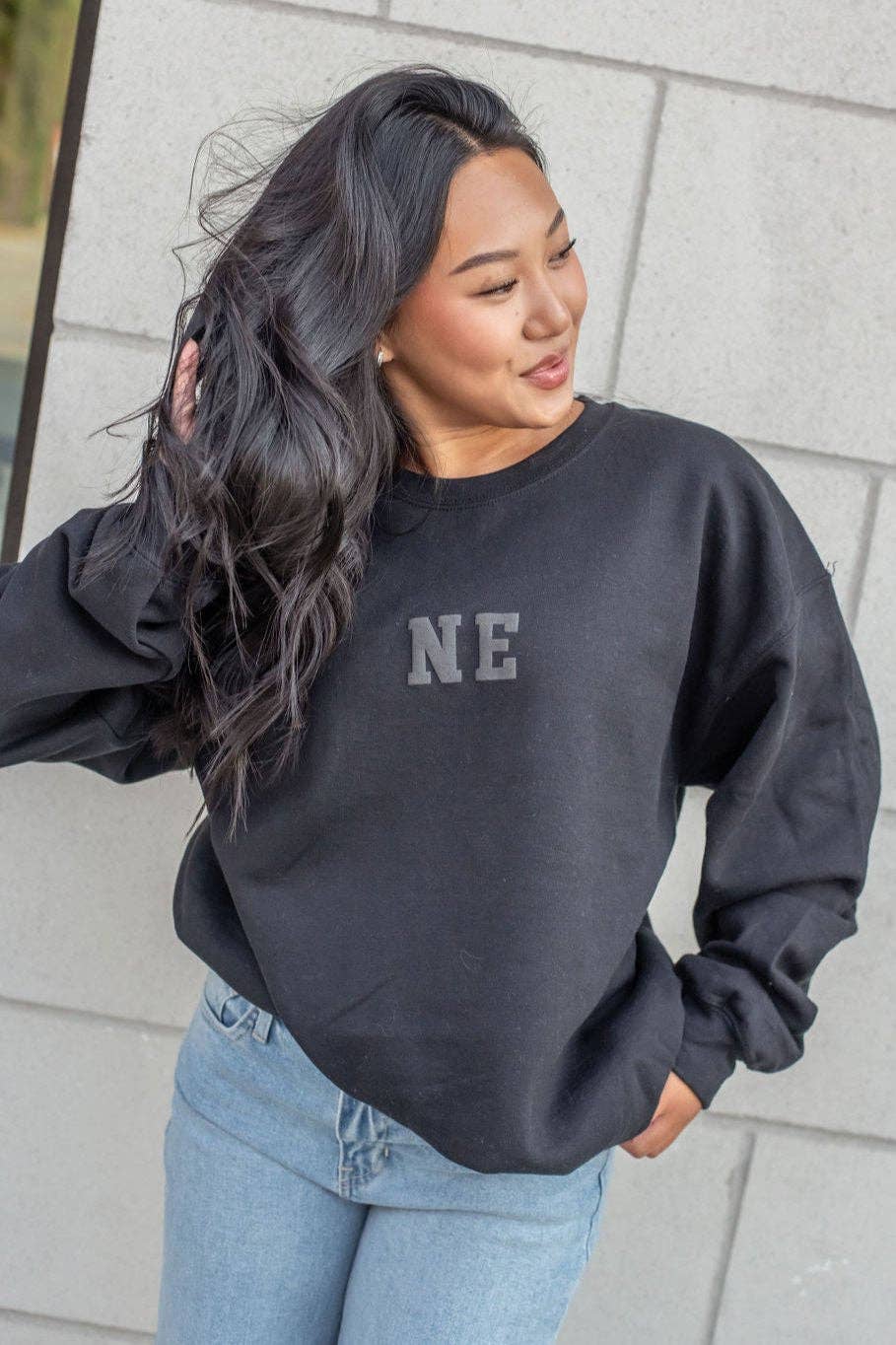 NE Crewneck Sweatshirt - Black
