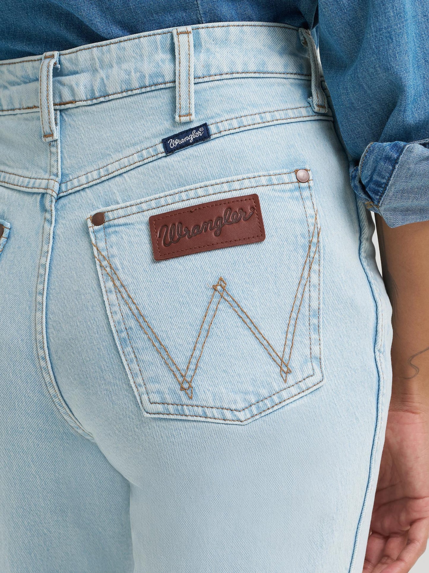 Wrangler Retro® Bailey Bootcut Jean - High Rise - Lila