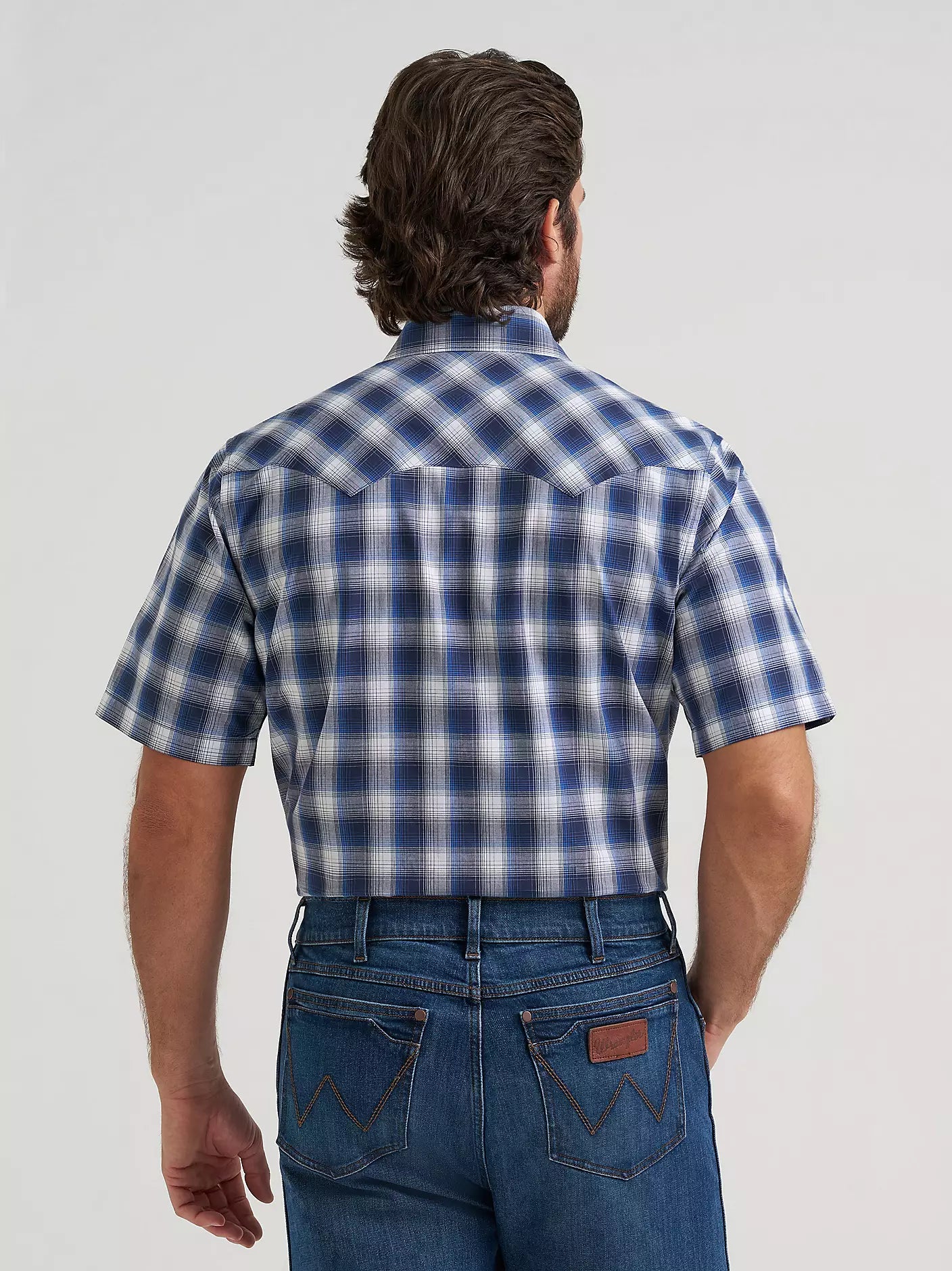 Men's Wrangler Retro® Short Sleeve Sawtooth Pocket Western Snap Shirt