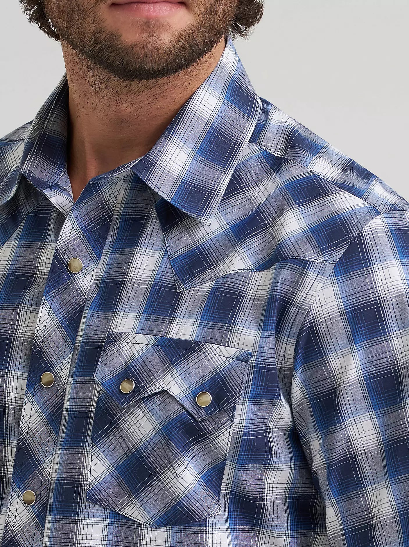 Men's Wrangler Retro® Short Sleeve Sawtooth Pocket Western Snap Shirt