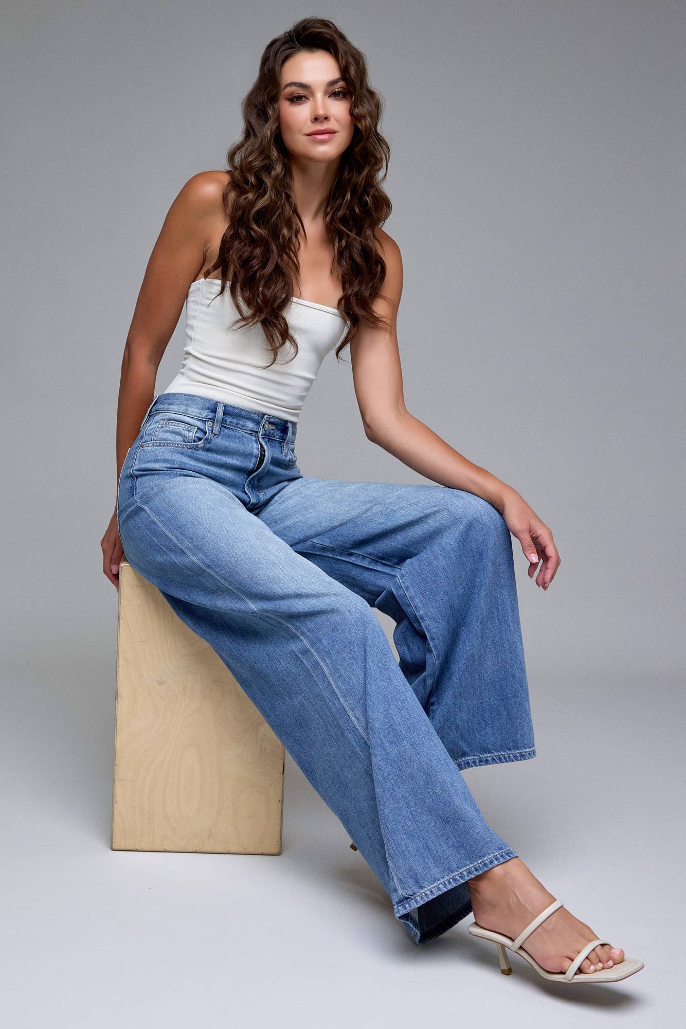 Hidden Medium Wash Clean Super Soft 33" Inseam Wide leg