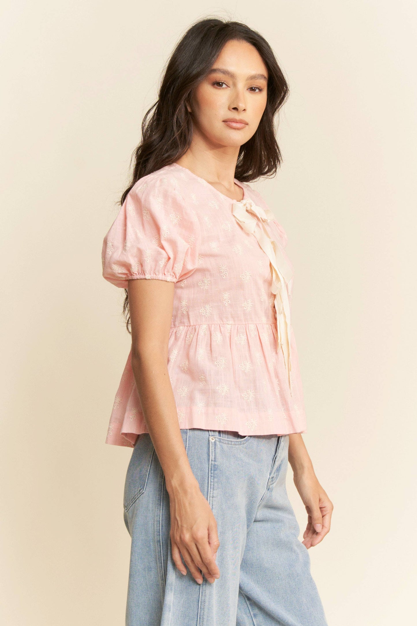 FLORAL EMBROIDERED LINEN FRONT BLOUSE TOP