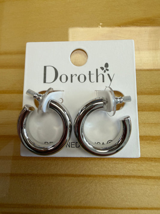 Everyday Essential Hoop Earrings