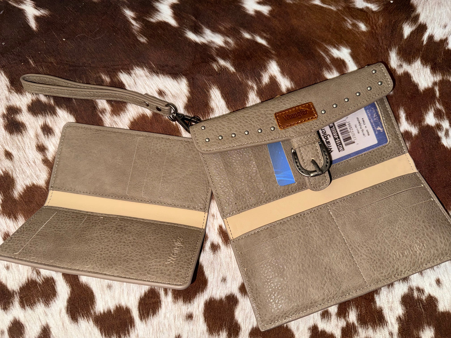 Wrangler Western Tri-fold RFID Wallet/Wristlet With Detachable Credit Card Holder