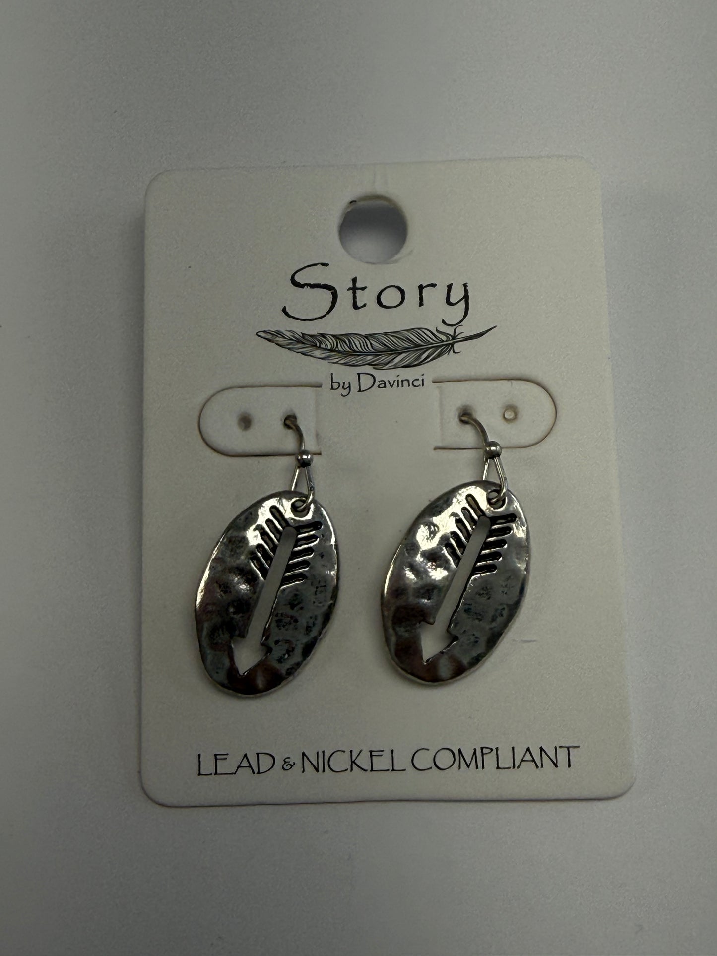 Arrowhead Cutout Drop Earrings