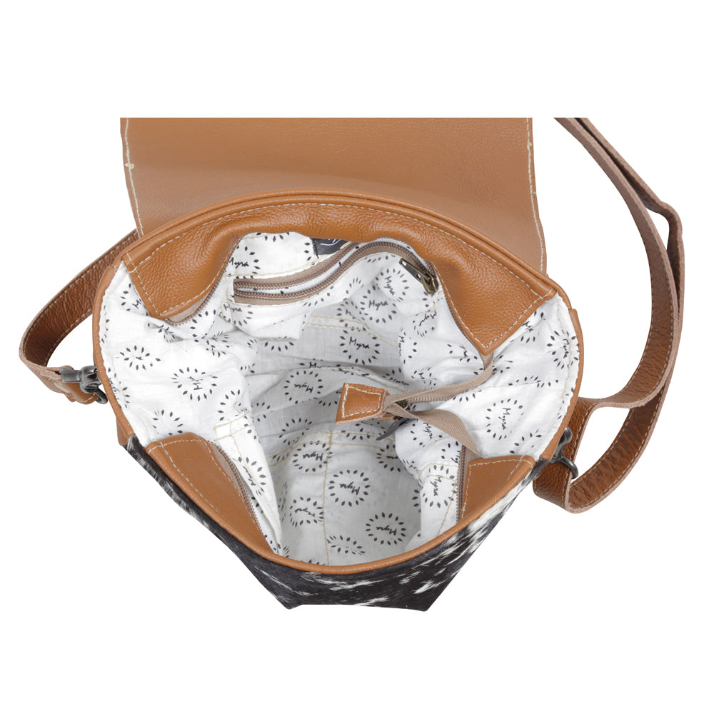 Myra Mangnifique Hand-Concealed Bag
