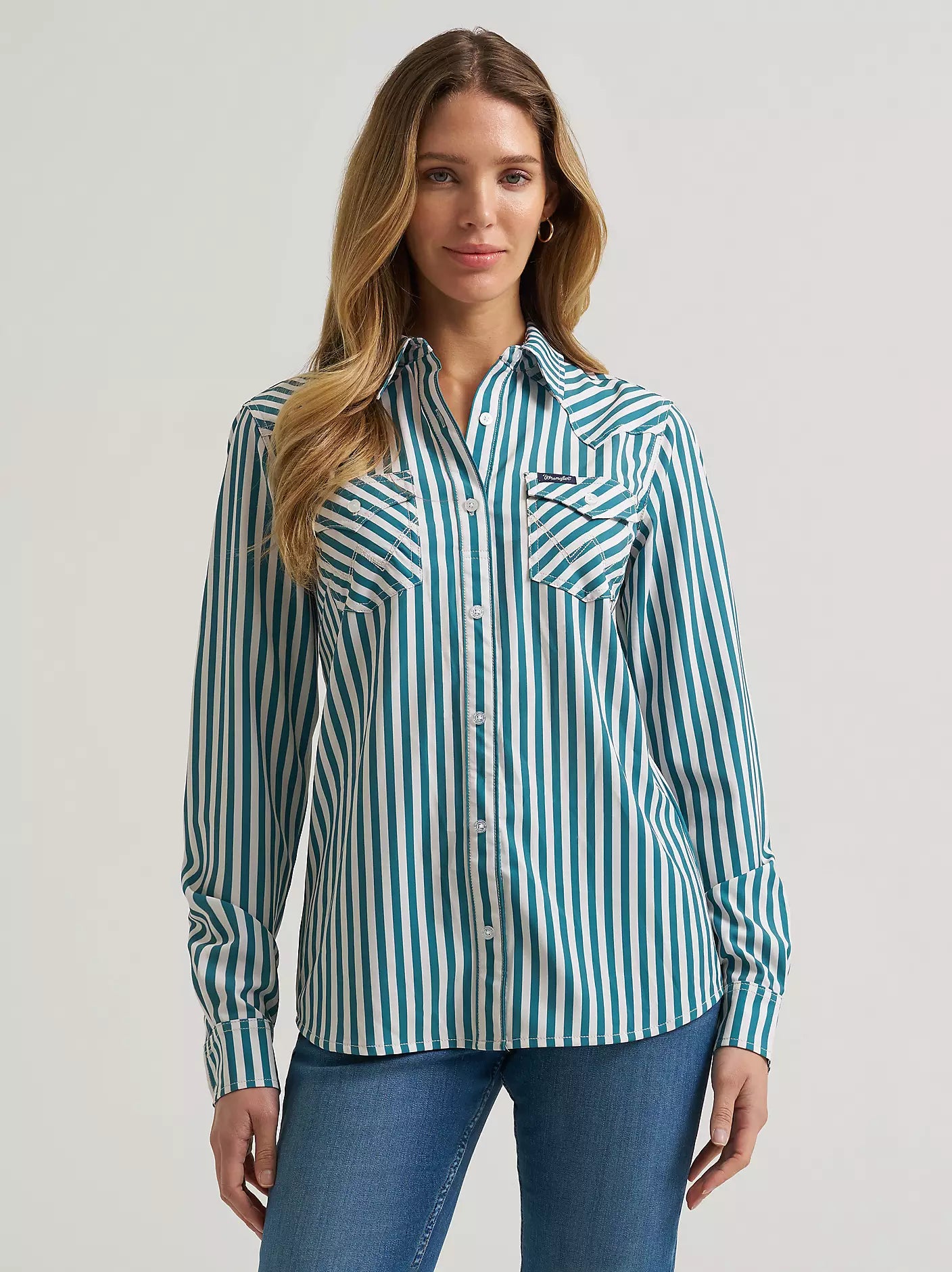 Women's Wrangler Aria Performance Shirt
