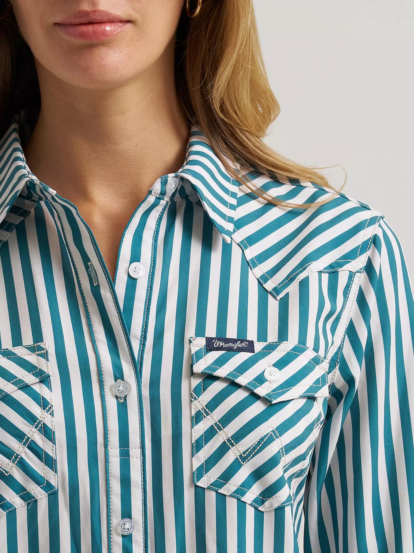 Women's Wrangler Aria Performance Shirt